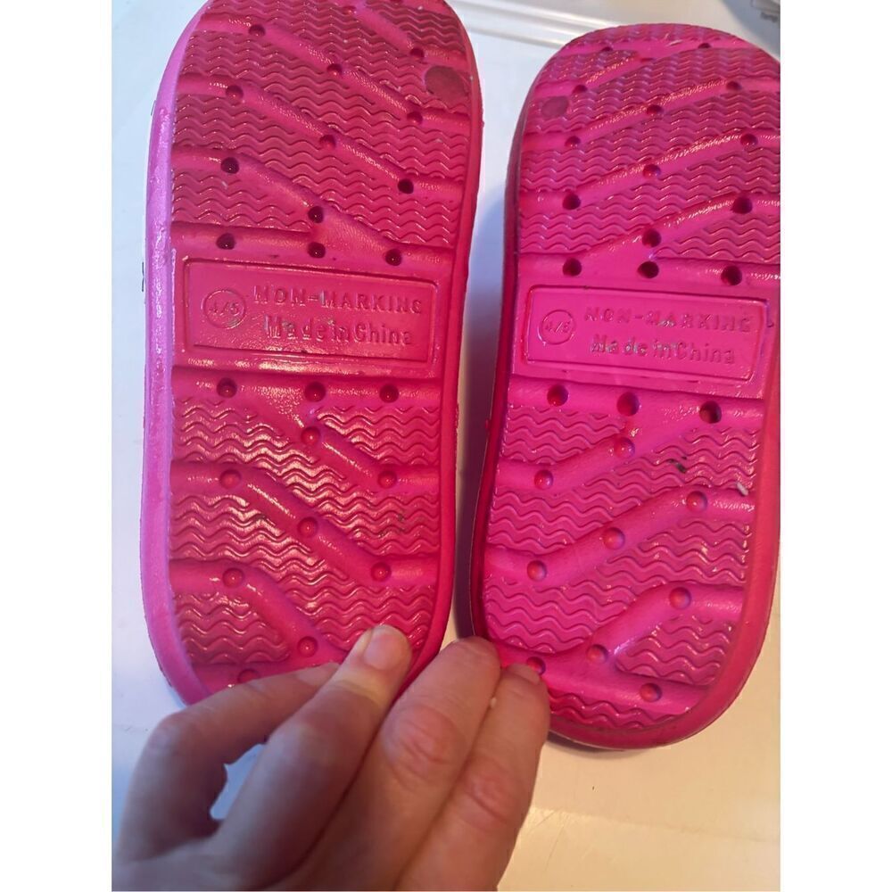 Hello Kitty Slides - Picture 3 of 4
